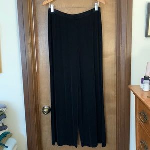 Chicos Travelers Black Palazzo-Style Wide Leg Pants Size 2 Short (L/XL).